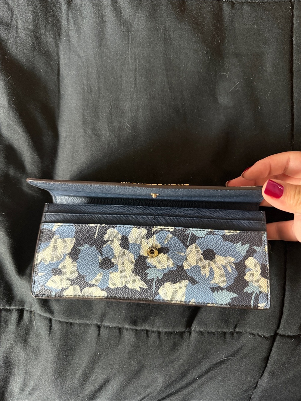Michael Kors Blue and White Floral Wallet - Picture 3 of 4
